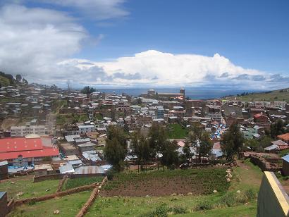 Vista desde la ciudad de POmata